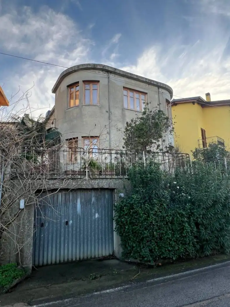 Villa unifamiliare via Vittorio Emanuele III, Collinas - foto 2