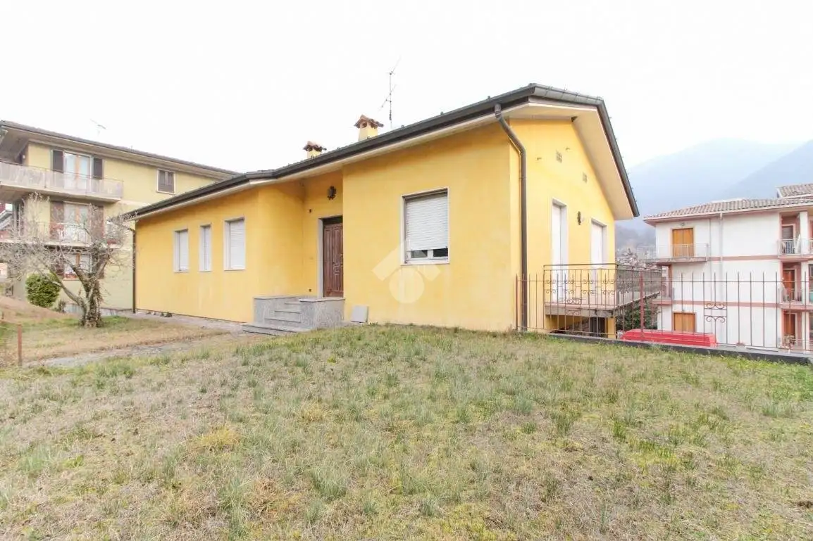 Villa in vendita a Vobarno