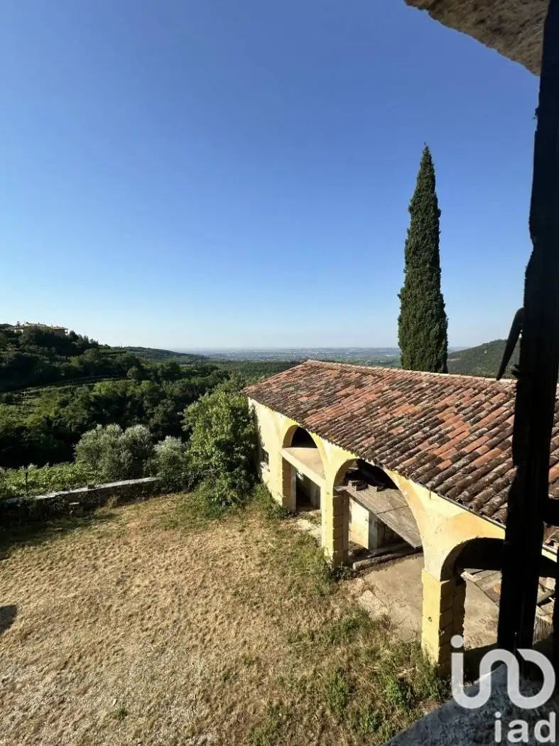 Villa in vendita a Marano di Valpolicella
