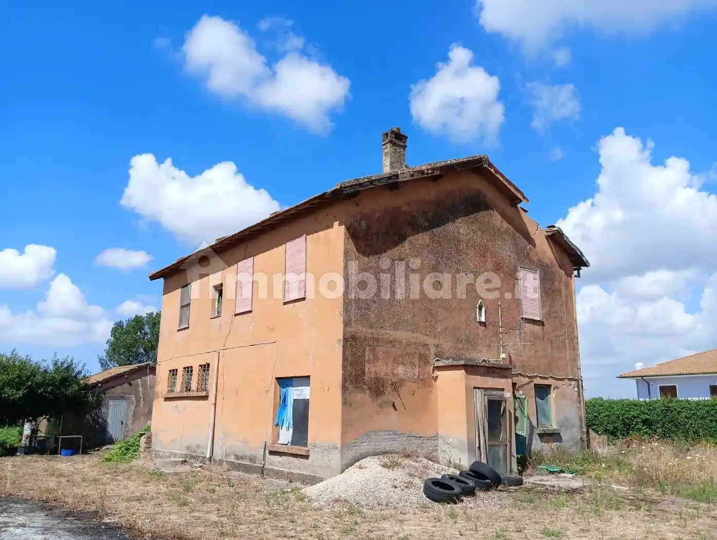 Rustico - Casale in vendita a Pontinia