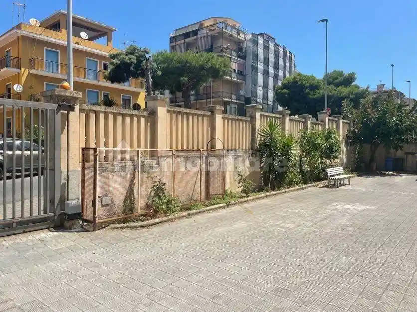Quadrilocale viale Tommaso Campanella 33, Centro, Villa San Giovanni - foto 3