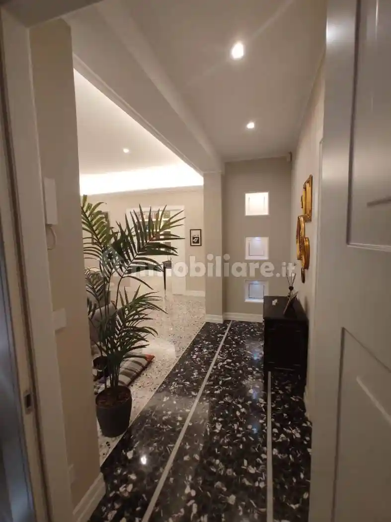 Appartamento in vendita a Livorno