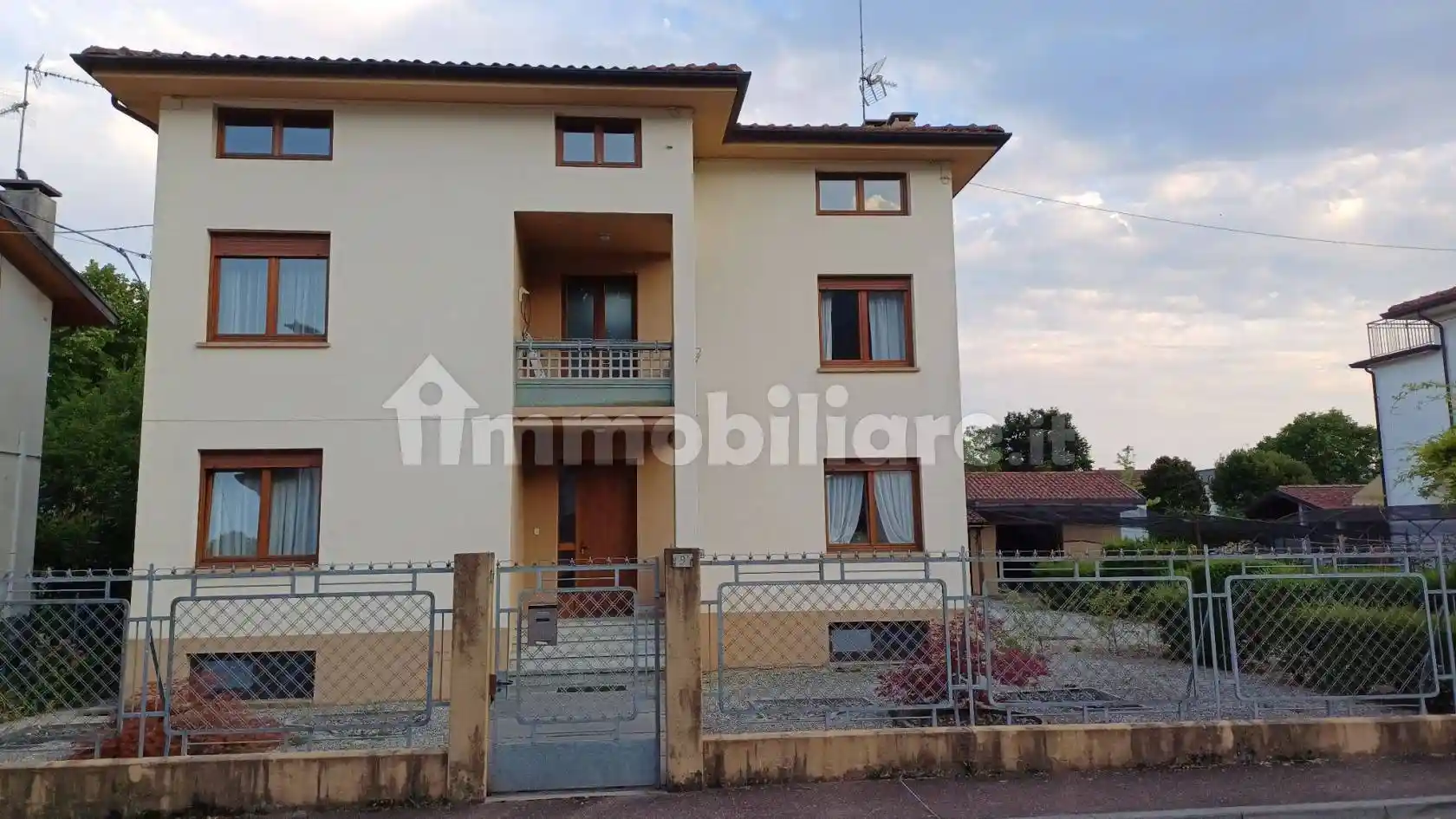 Villa in vendita a Maniago