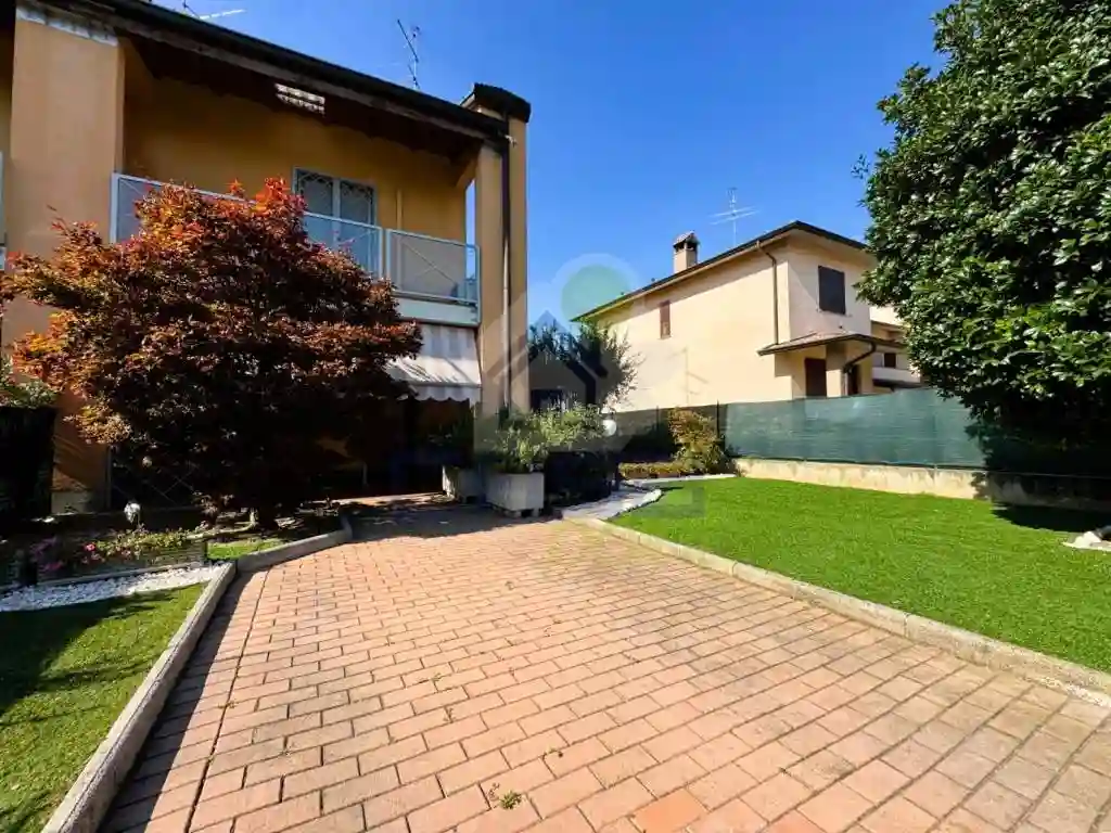 Villetta a schiera - foto 2