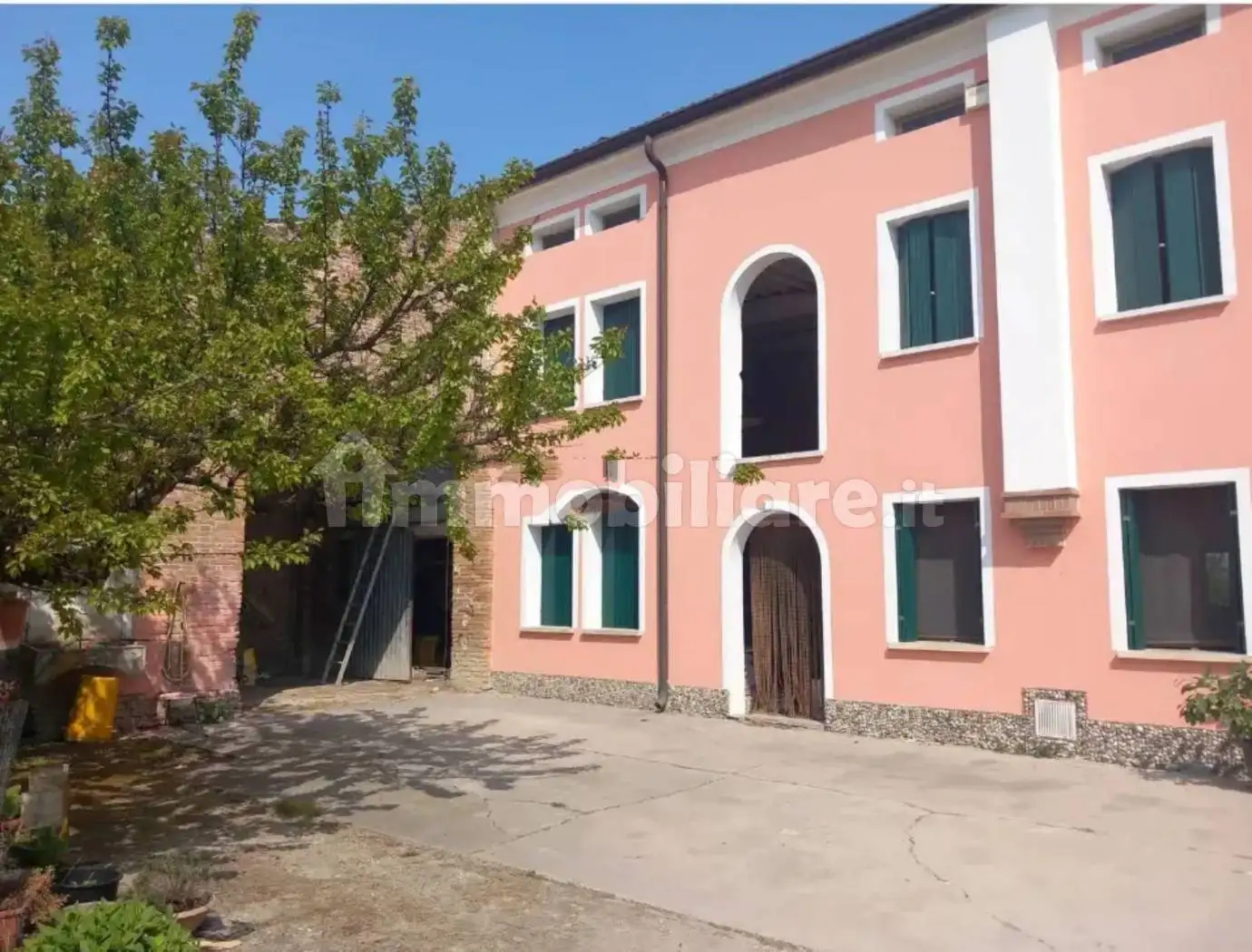 Casa indipendente in vendita a Borgocarbonara