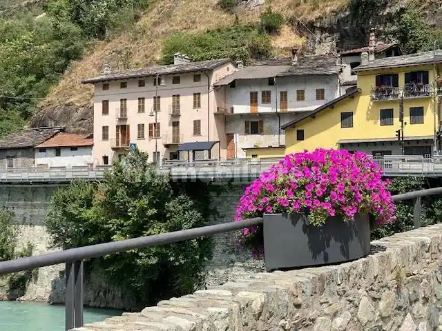 Casa indipendente in vendita a Bard