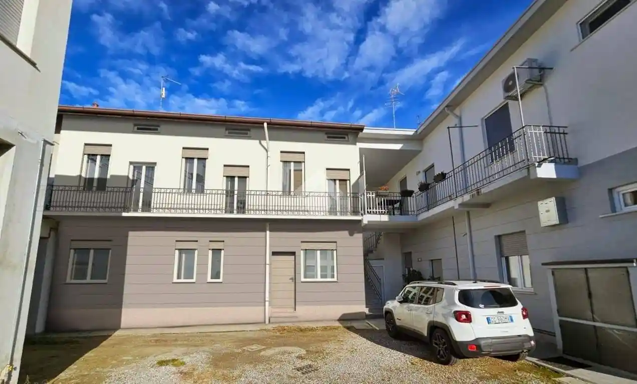 Appartamento in vendita a Seregno