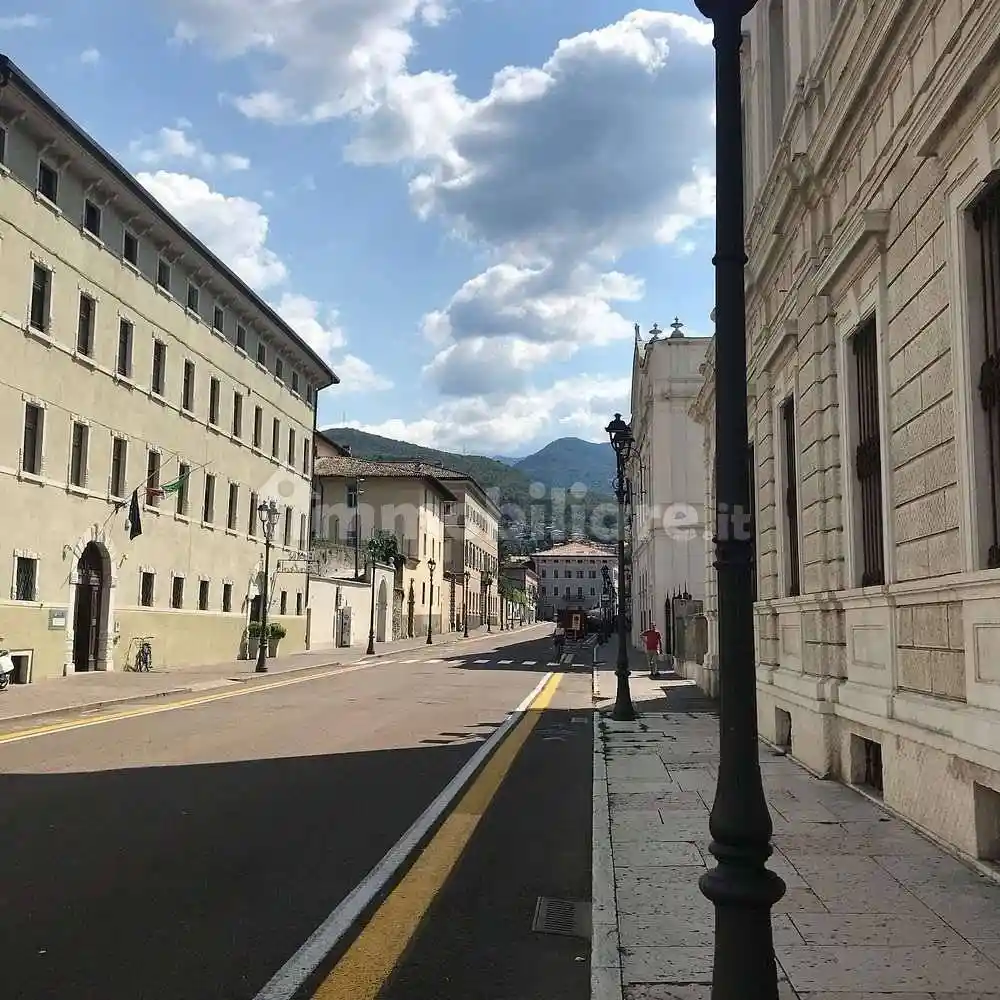 Appartamento in vendita a Rovereto