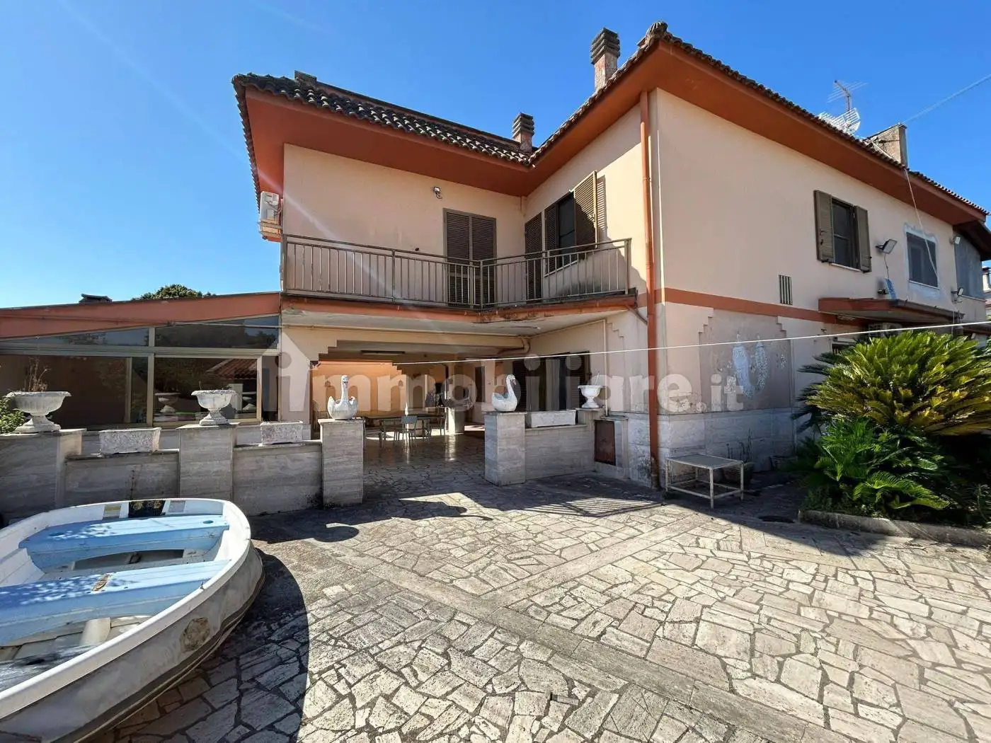Villa in vendita a Aprilia