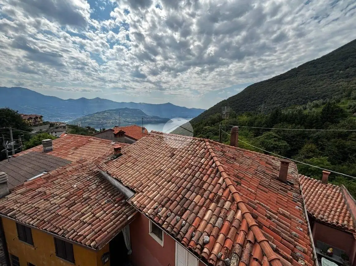 Casa indipendente in vendita a Parzanica