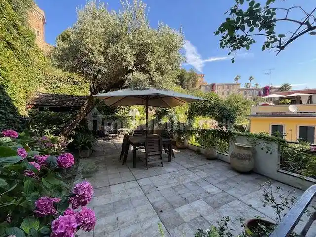 Appartamento in vendita a Sestri Levante