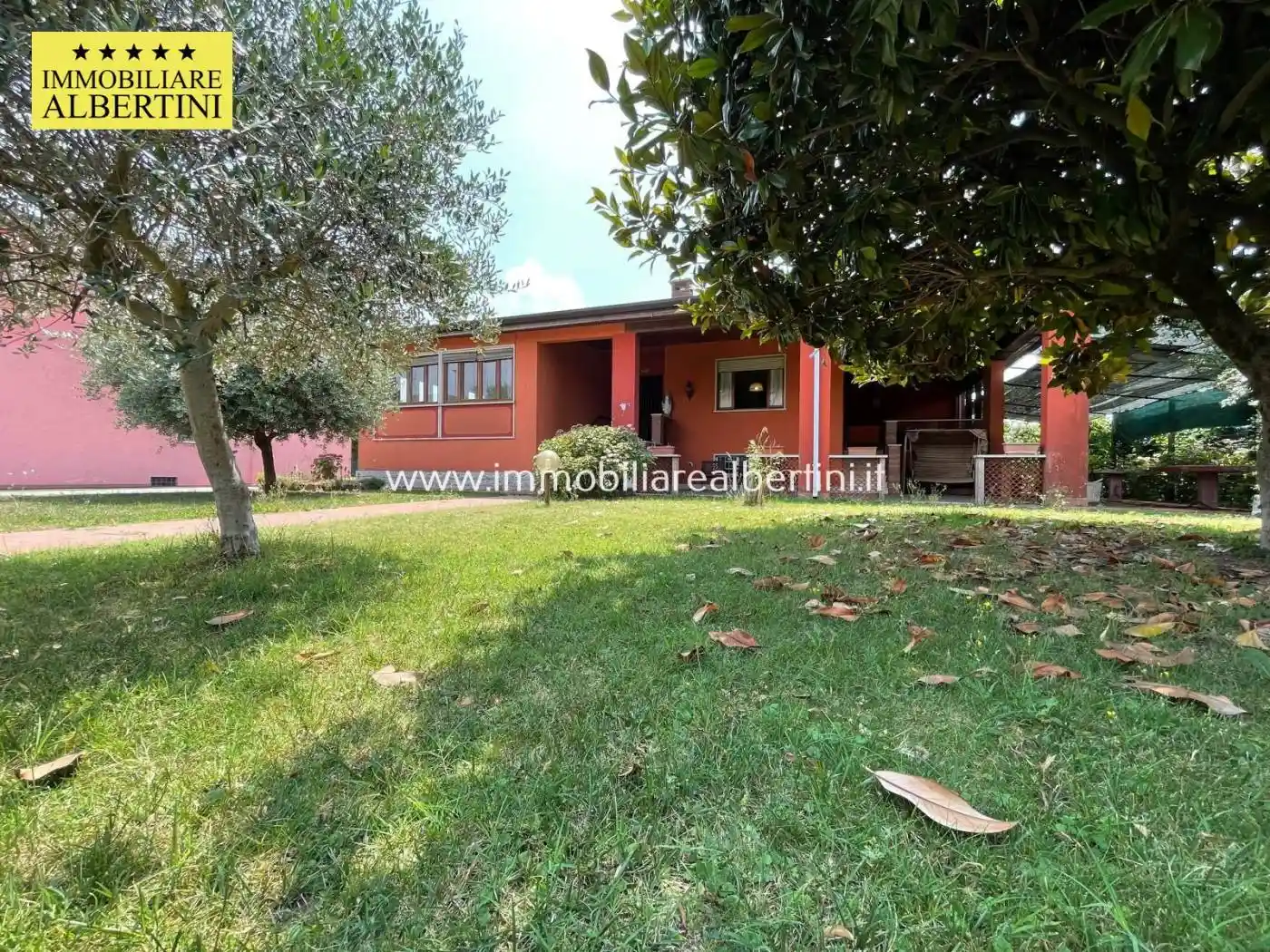 Villa in vendita a Villafranca di Verona