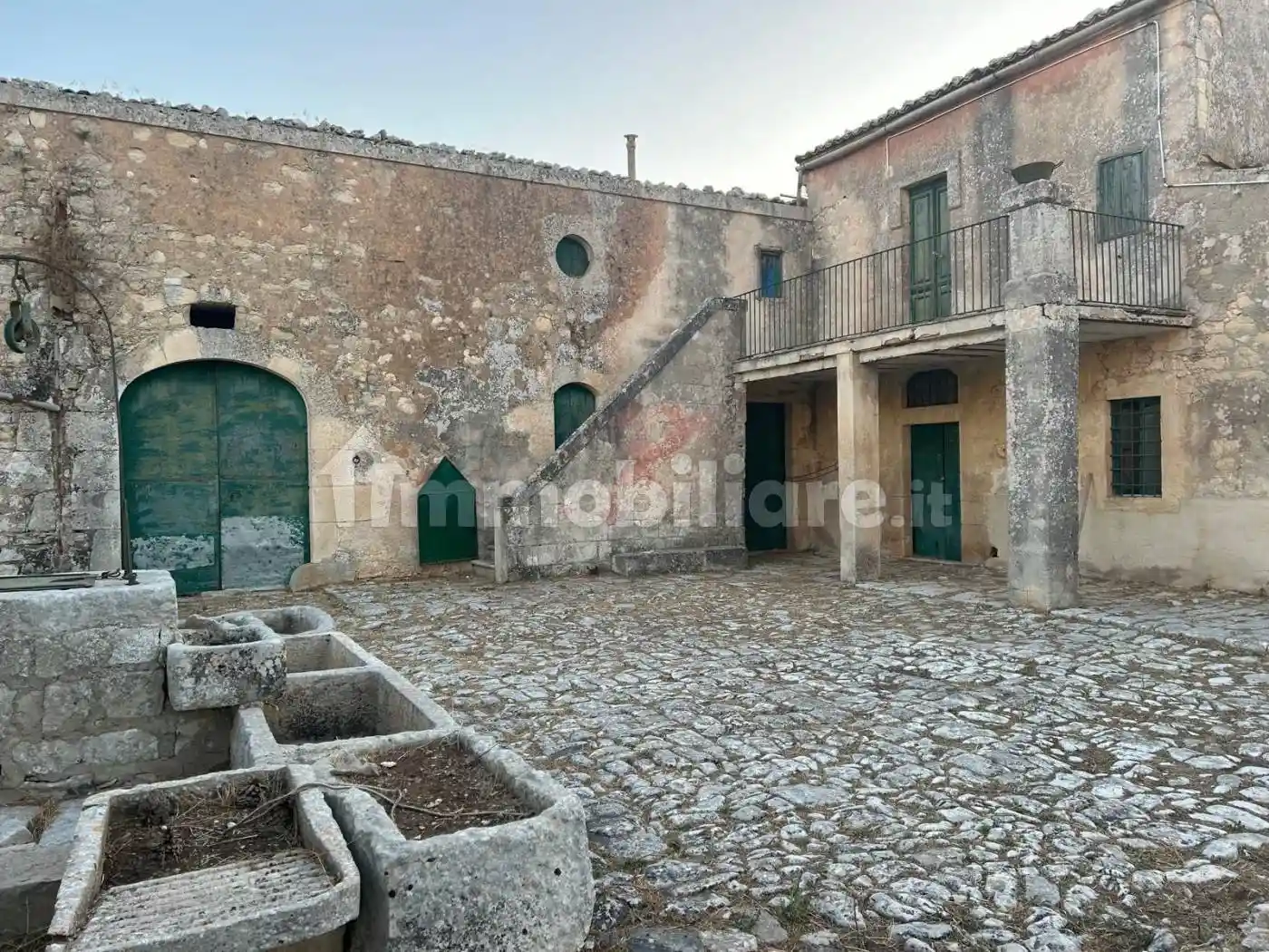 Rustico - Casale in vendita a Ragusa