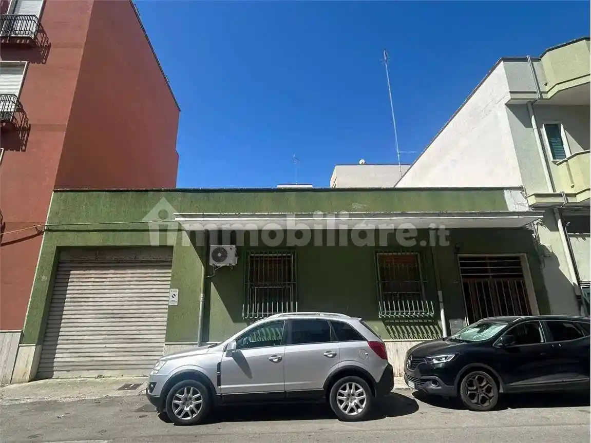 Casa indipendente in vendita a Brindisi