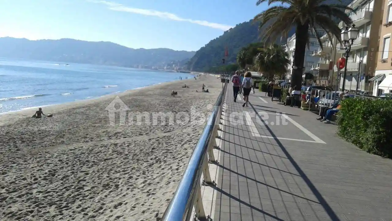 Appartamento in vendita a Alassio