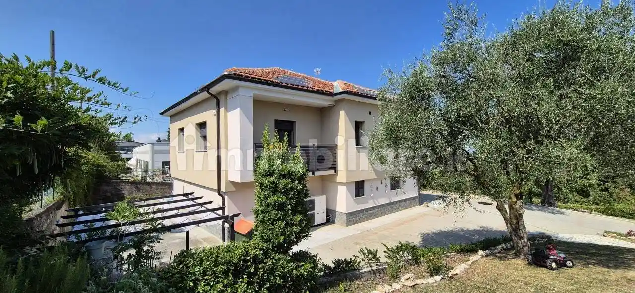 Villa in vendita a Verrua Savoia