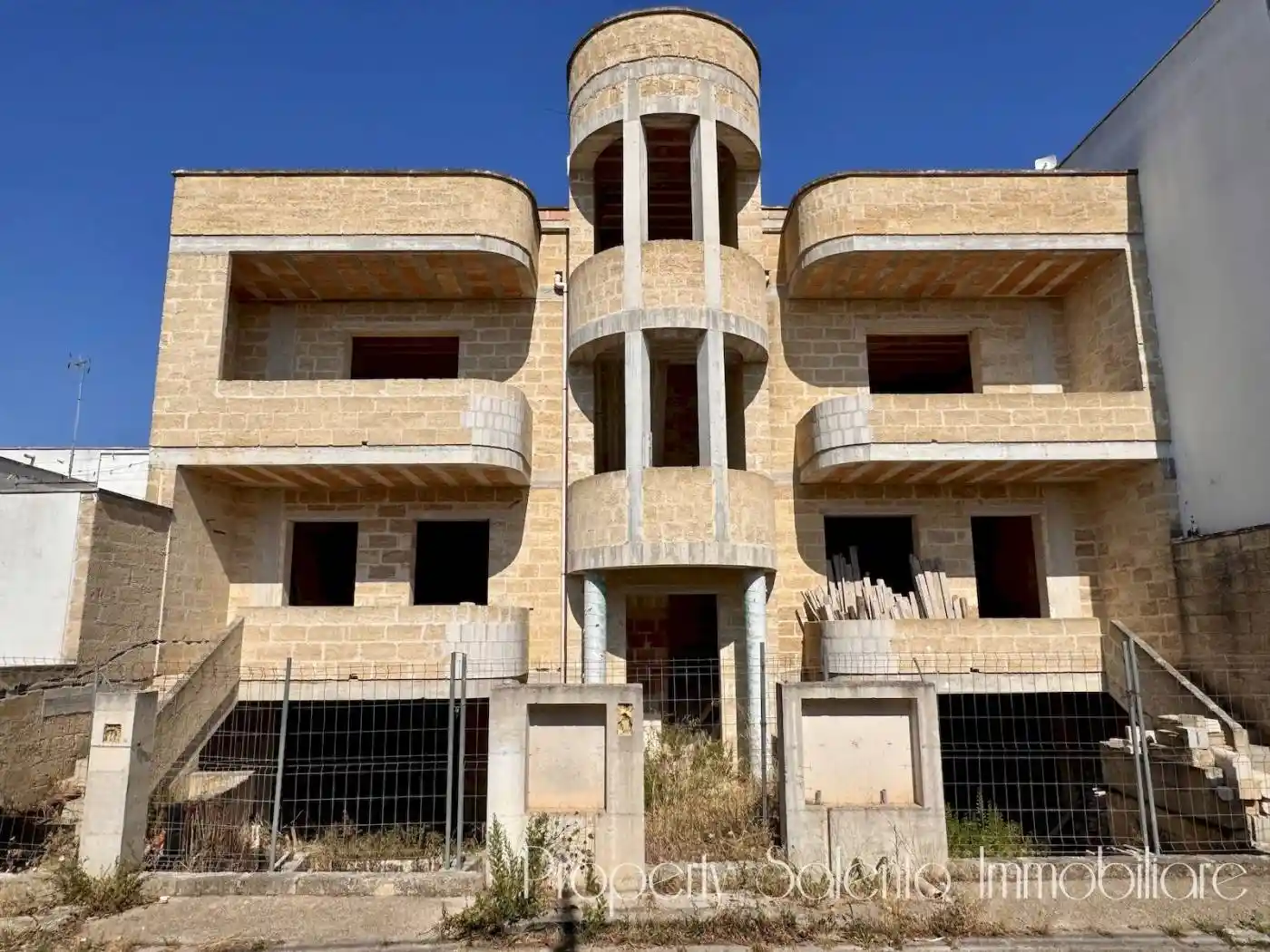 Palazzo - Edificio in vendita a Melissano