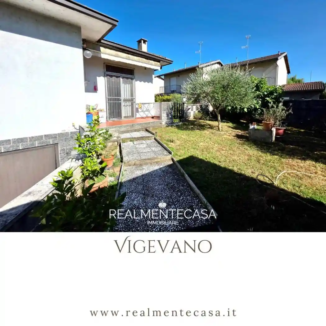 Villa in vendita a Vigevano