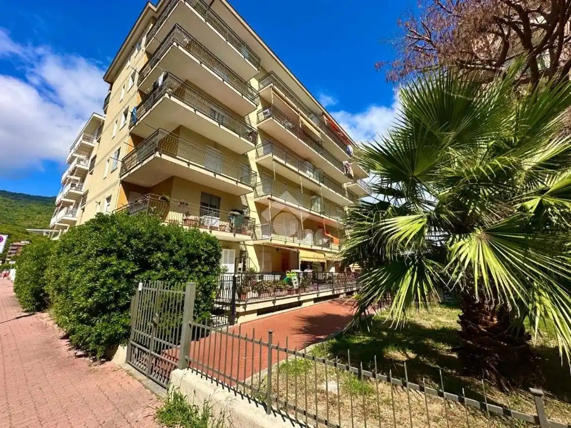 Appartamento in vendita a Andora