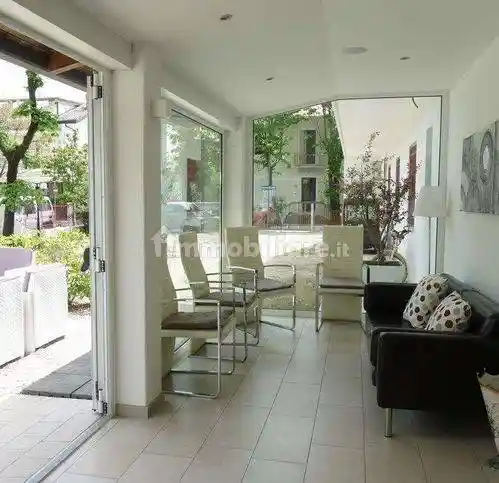 Palazzo - Edificio in vendita a Riccione