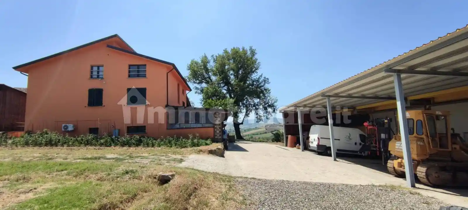 Villa in vendita a Pianello Val Tidone