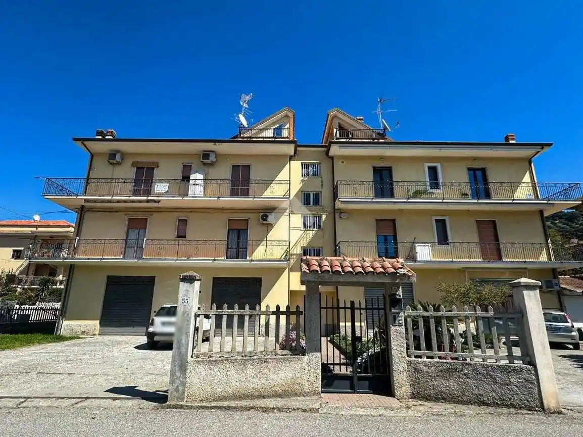 Bilocale viale stazione 55, Nocera Scalo, Nocera Terinese - foto 2