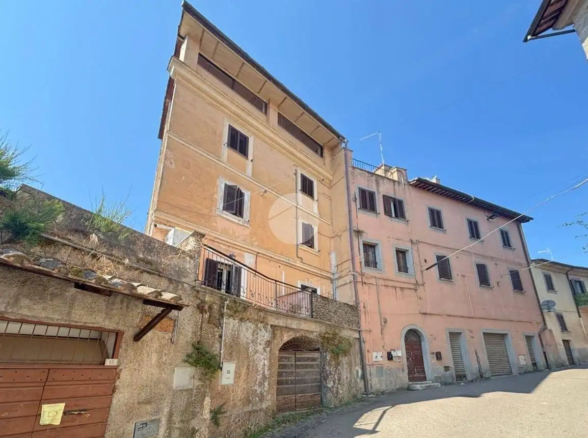 Appartamento in vendita a Corchiano