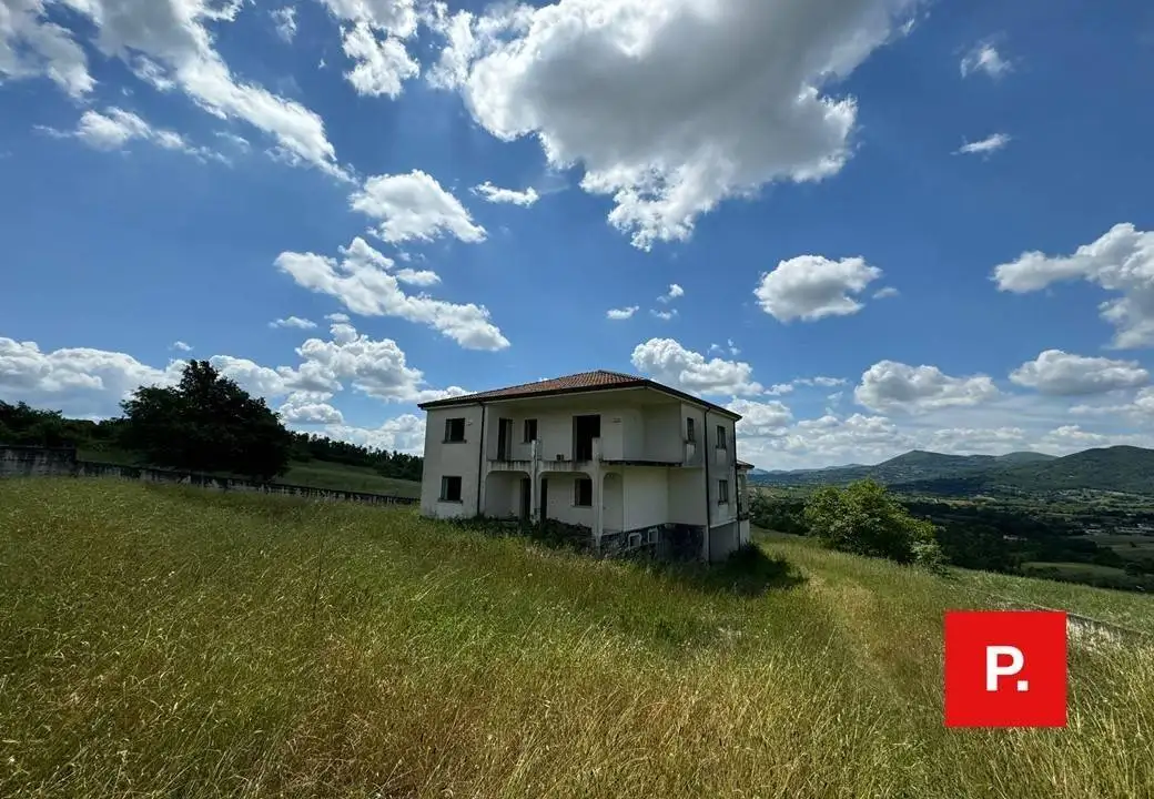 Villa unifamiliare 300 m², Alvignano - foto 2