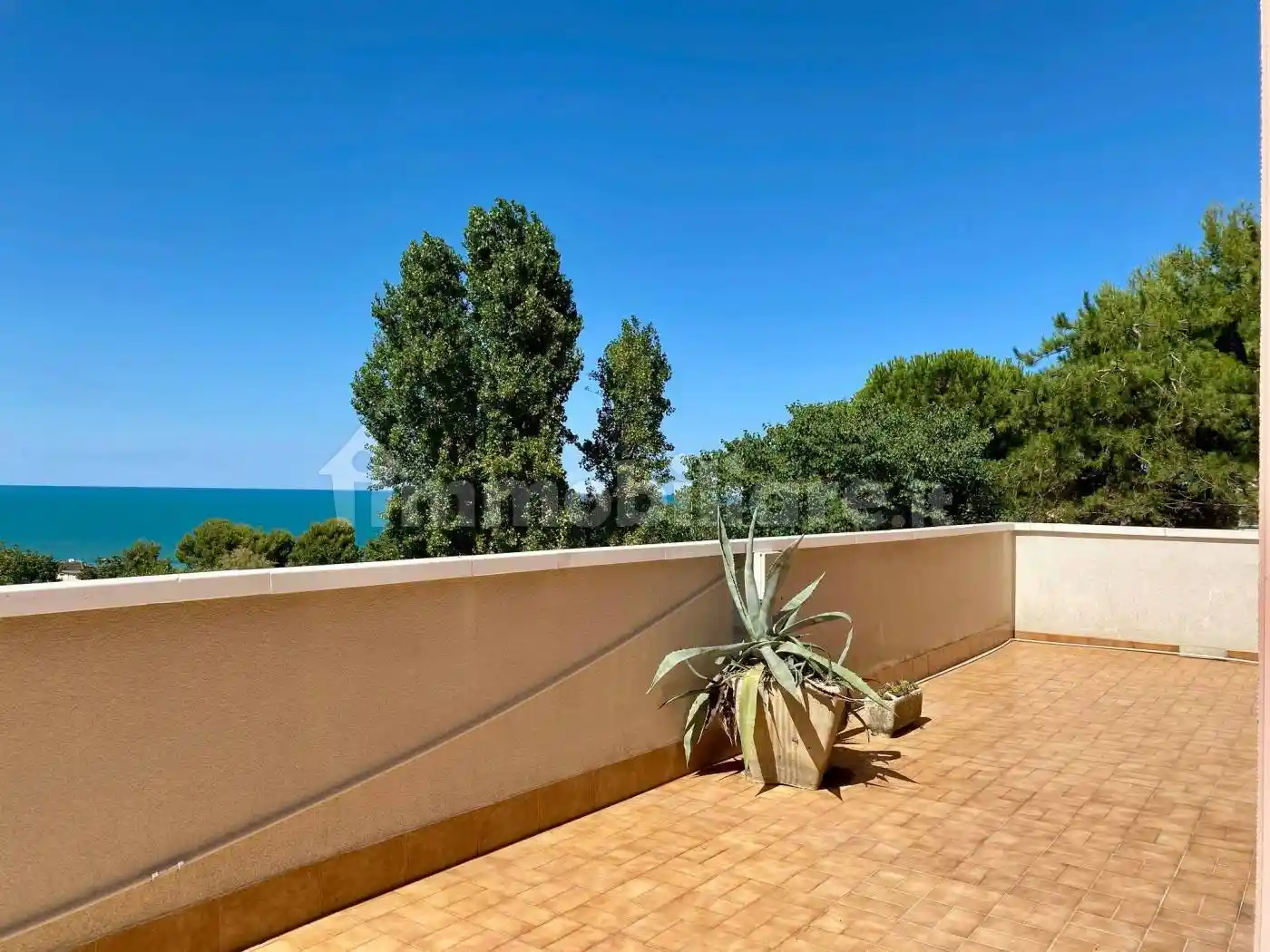 Appartamento in vendita a Falconara Marittima