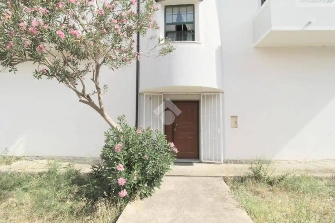 Villa unifamiliare piazza Fiume 19, Centro, Isola di Capo Rizzuto - foto 3