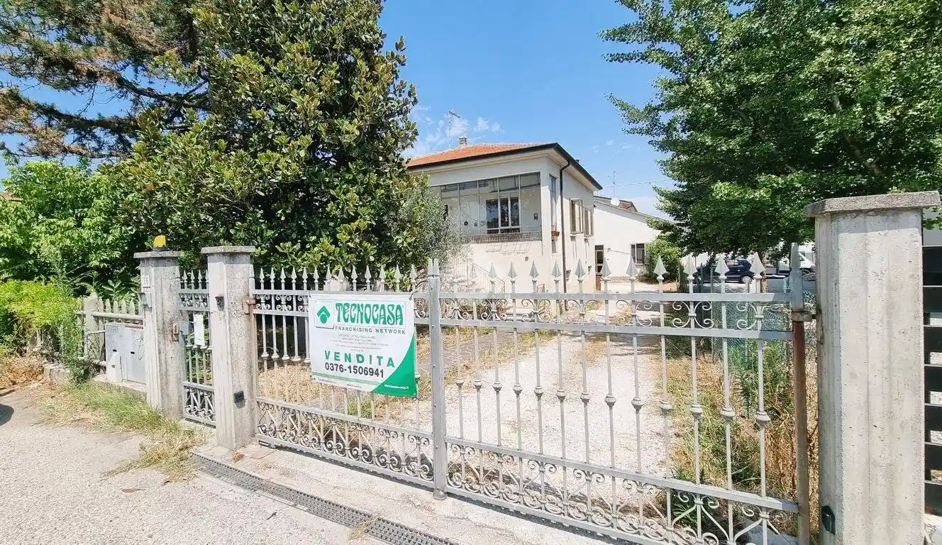 Villa in vendita a Bagnolo San Vito