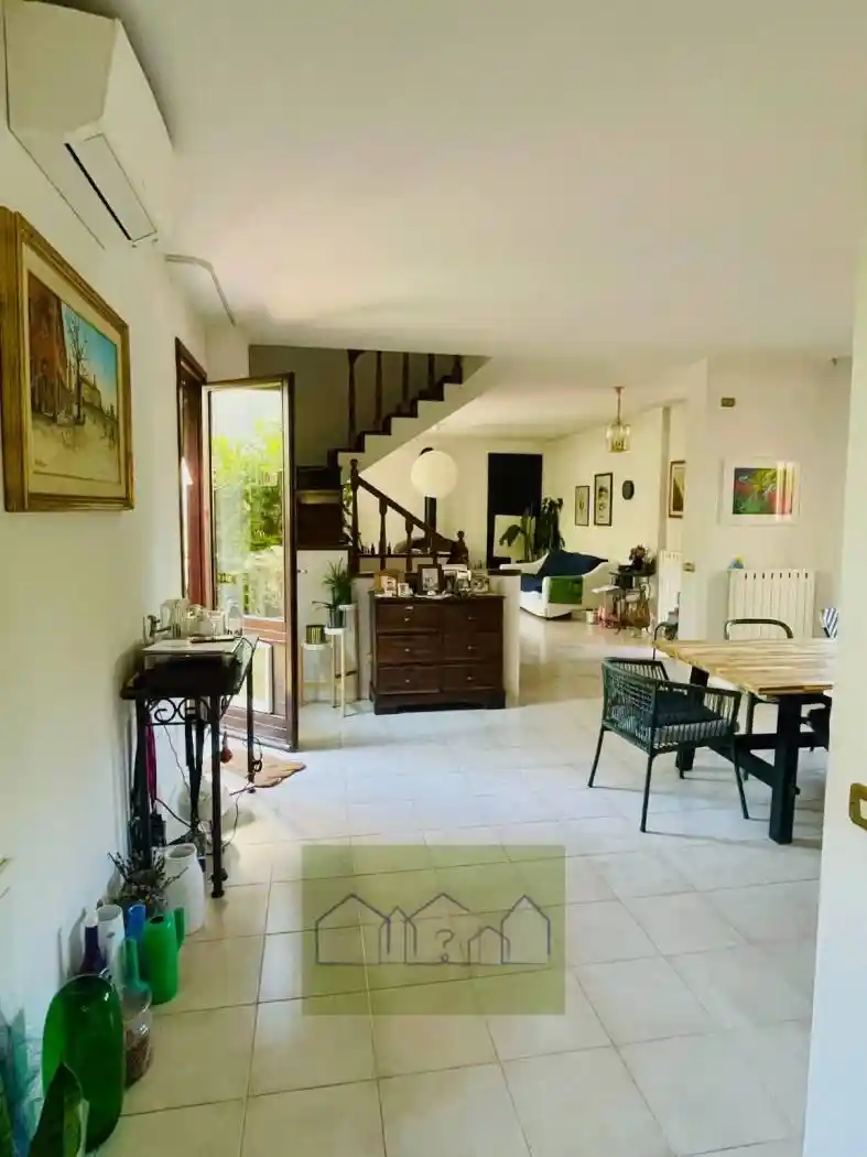 Villa a schiera 5 locali, buono stato, Volontari - Planis, Udine - foto 2