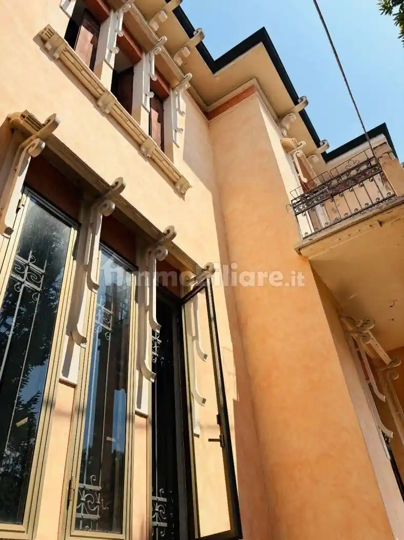 Villa in vendita a Legnago