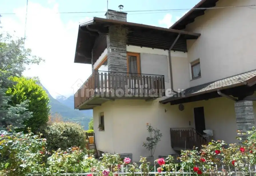 Villa in asta a Verrayes