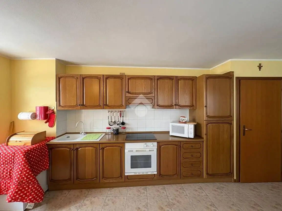 Trilocale piazza 4 Novembre 7, Bocenago - foto 3