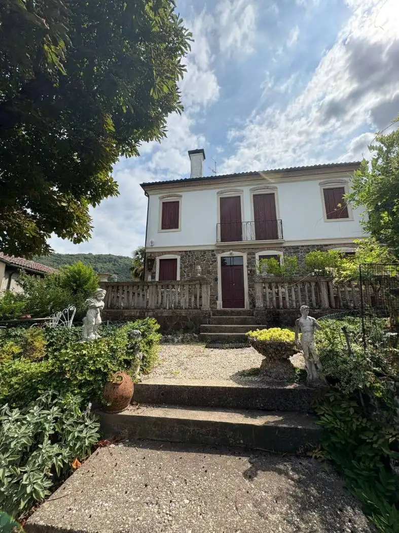 Villa in vendita a Brendola