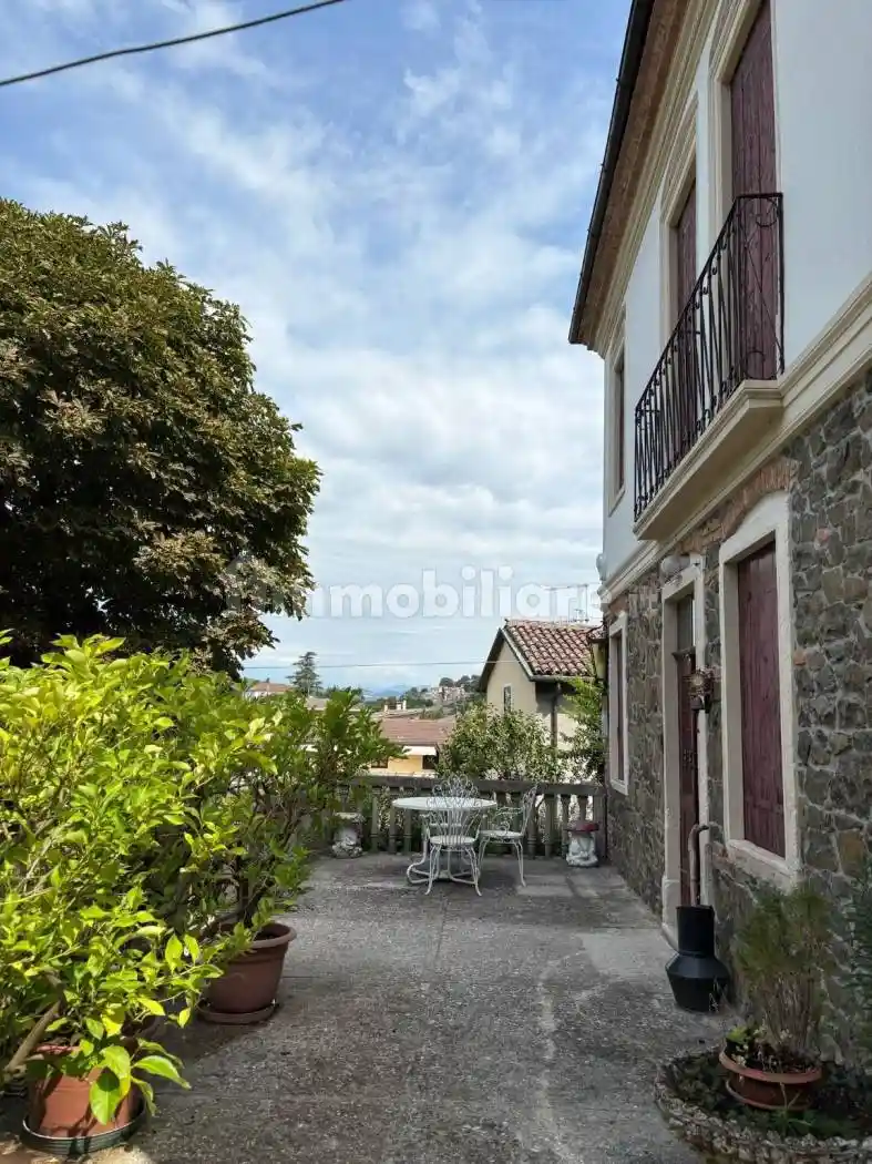 Villa unifamiliare via Giambattista Vico, Centro, Brendola - foto 3