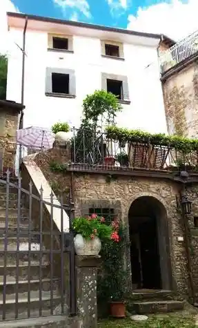 Villa in vendita a Bagni di Lucca
