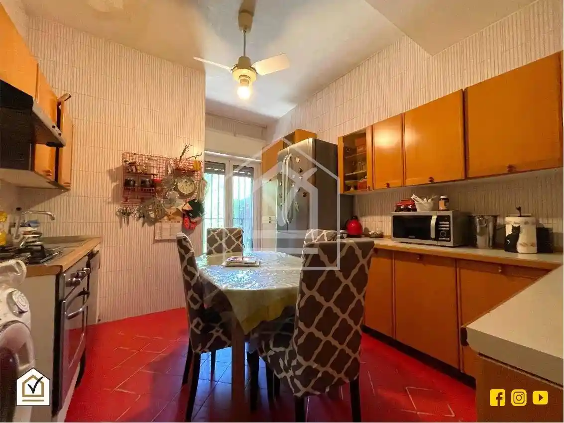 Villa bifamiliare, buono stato, 700 m², Mungivacca, Bari - foto 4