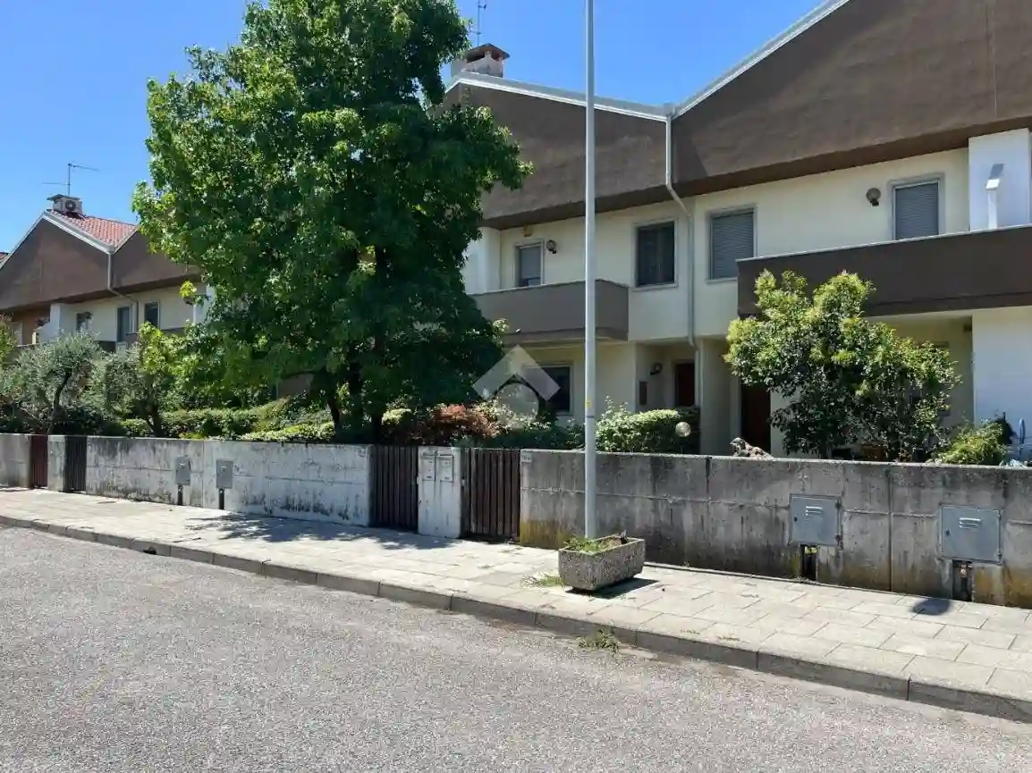 Villetta a schiera in vendita a Pasian di Prato