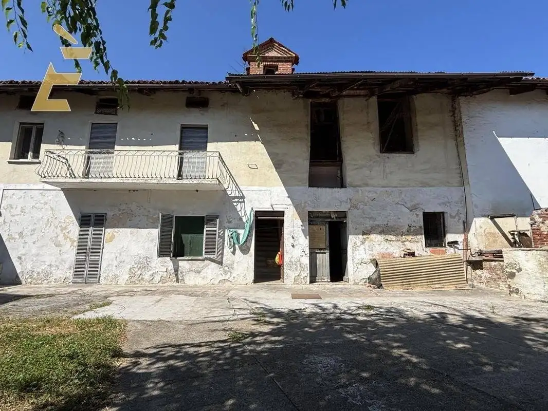 Rustico - Casale in vendita a Valfenera