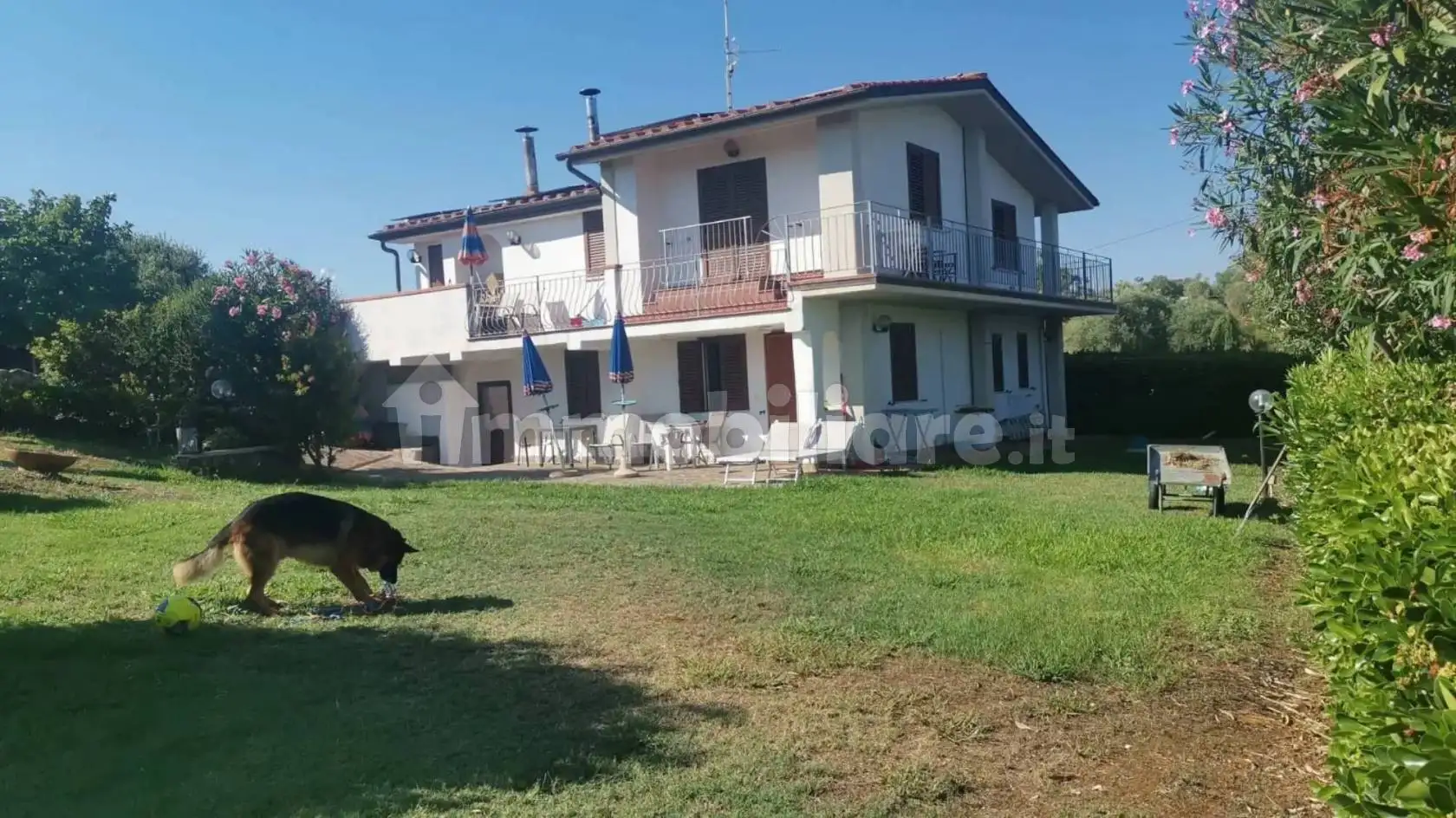 Villa in vendita a Follonica