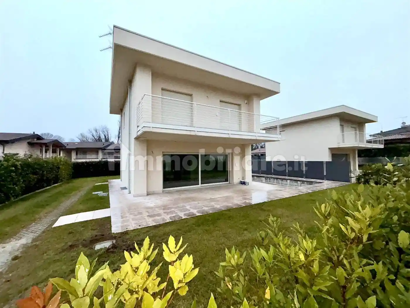 Villa in vendita a Manerba del Garda