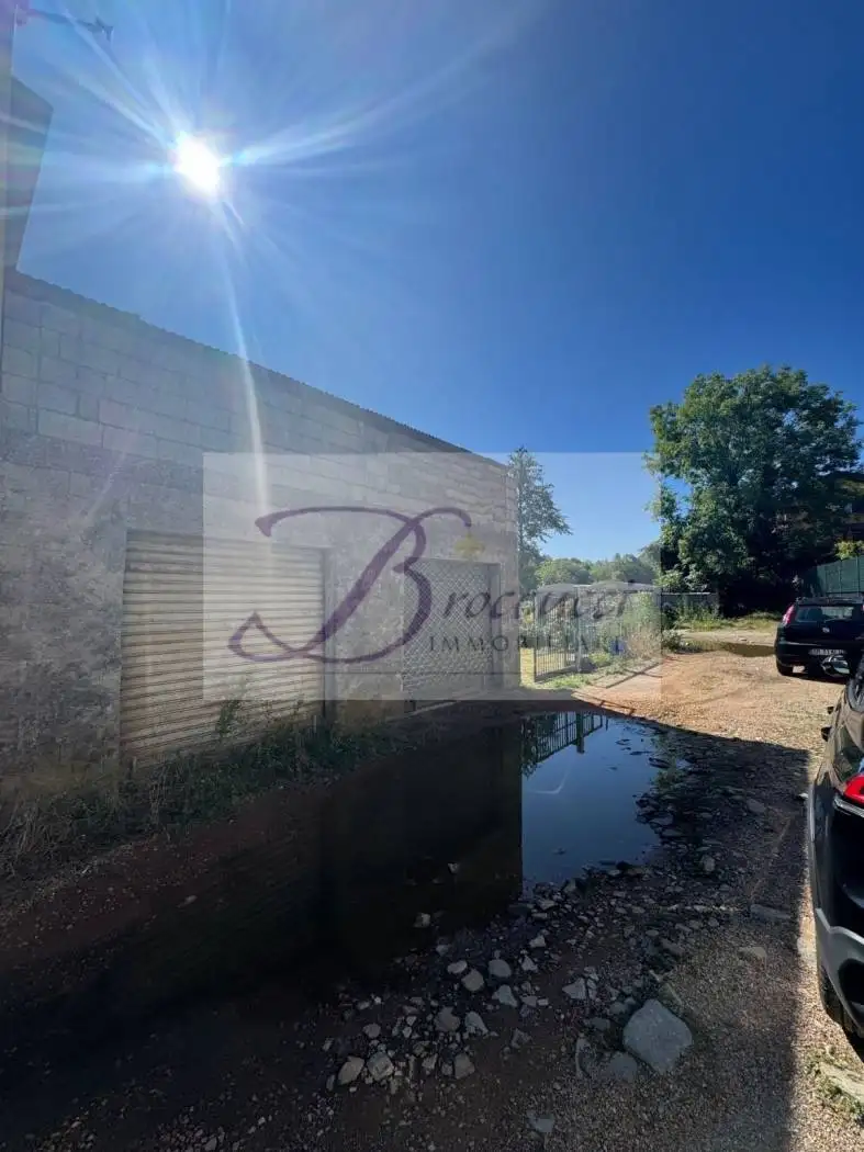 Terratetto unifamiliare 170 m², da ristrutturare, Centro, Bisuschio - foto 5