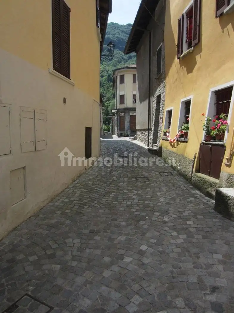 Bilocale via don Belgeri, 4, Centro, Barni - foto 4