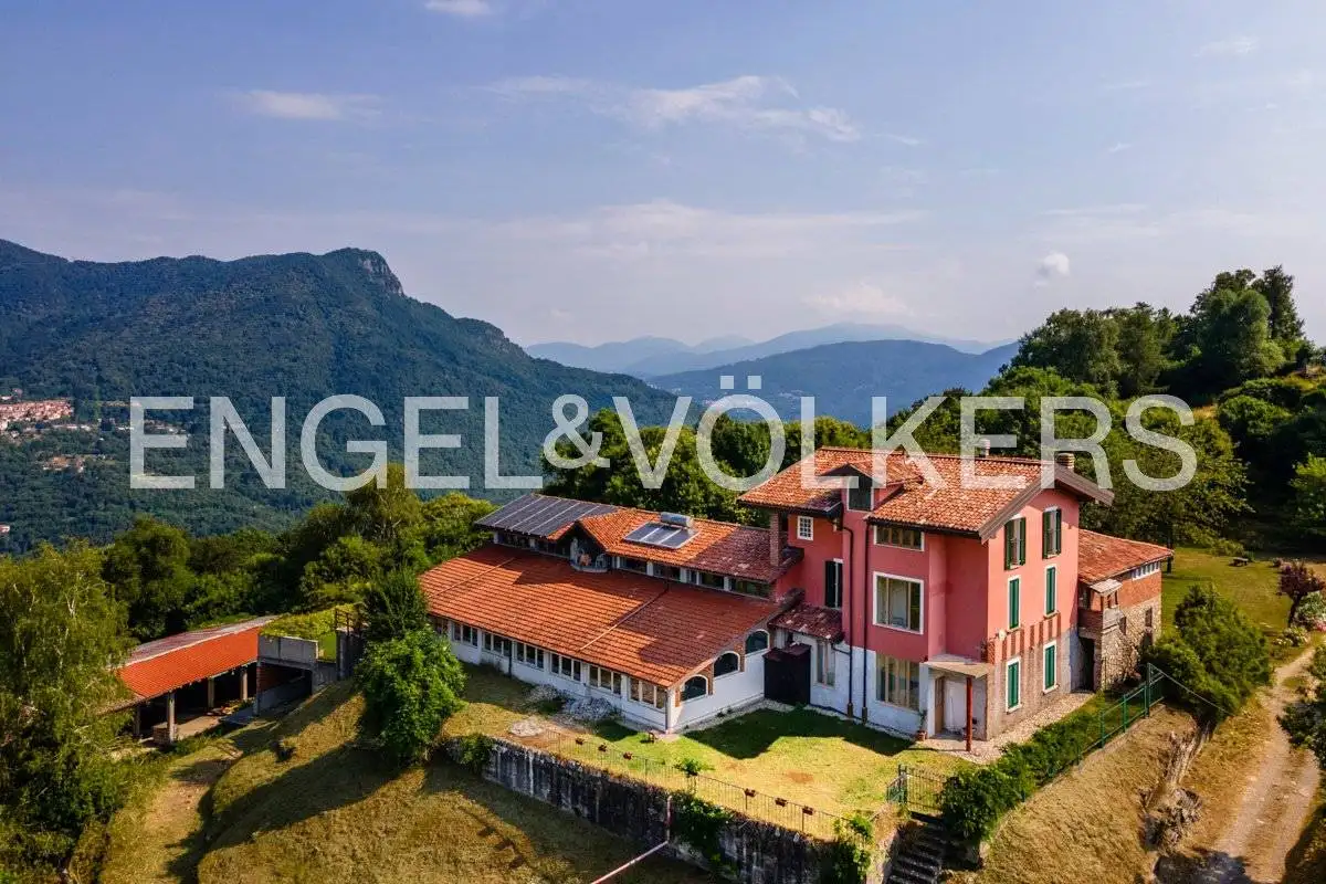 Rustico - Casale in vendita a Castello Cabiaglio