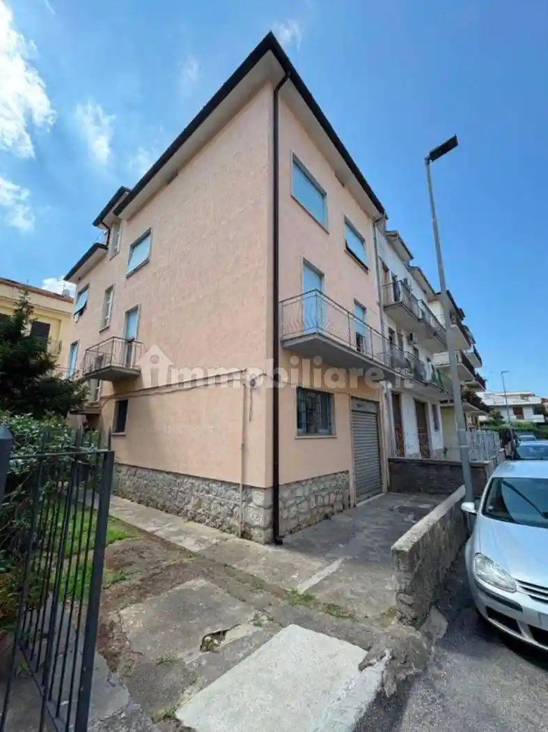 Casa indipendente in vendita a Fondi