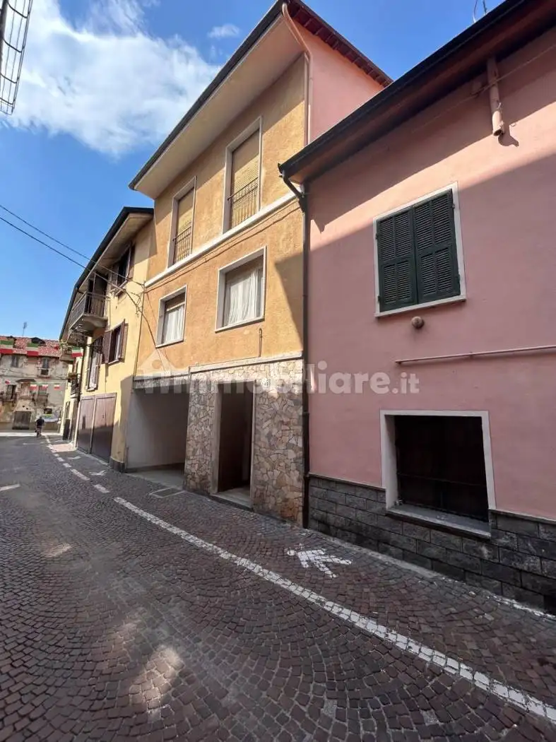 Terratetto unifamiliare via Fratelli Carle 42, Centro, Chiusa di Pesio - foto 5