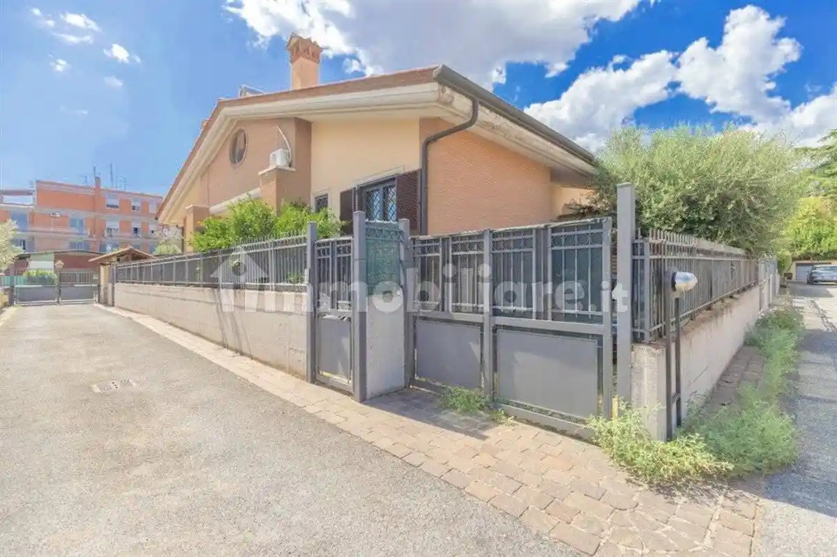 Villetta a schiera in vendita a Roma