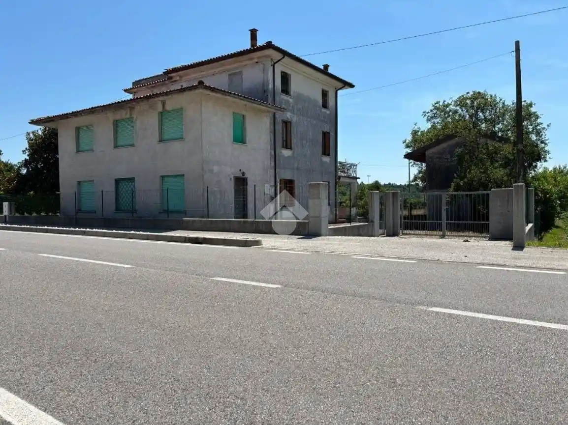 Casa indipendente in vendita a Cassacco